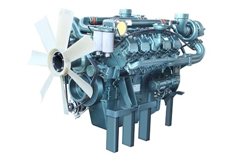 Двигатель генератора Doosan DP180LB в сборе