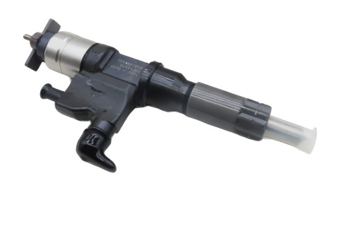 Форсунка топливная Denso для двигателя Isuzu 4HK1, 6HK1