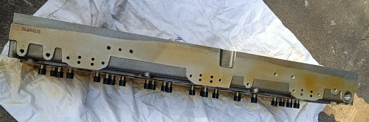 Головка блока цилиндров Caterpillar C12