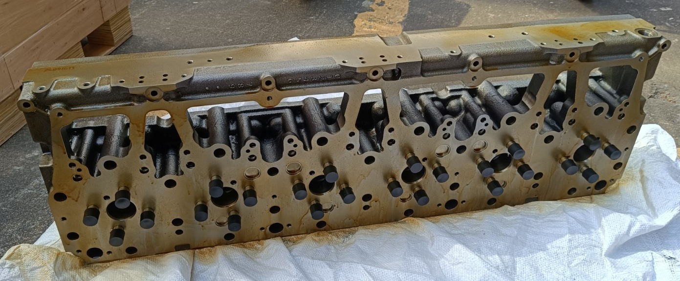 Головка блока цилиндров Caterpillar C12