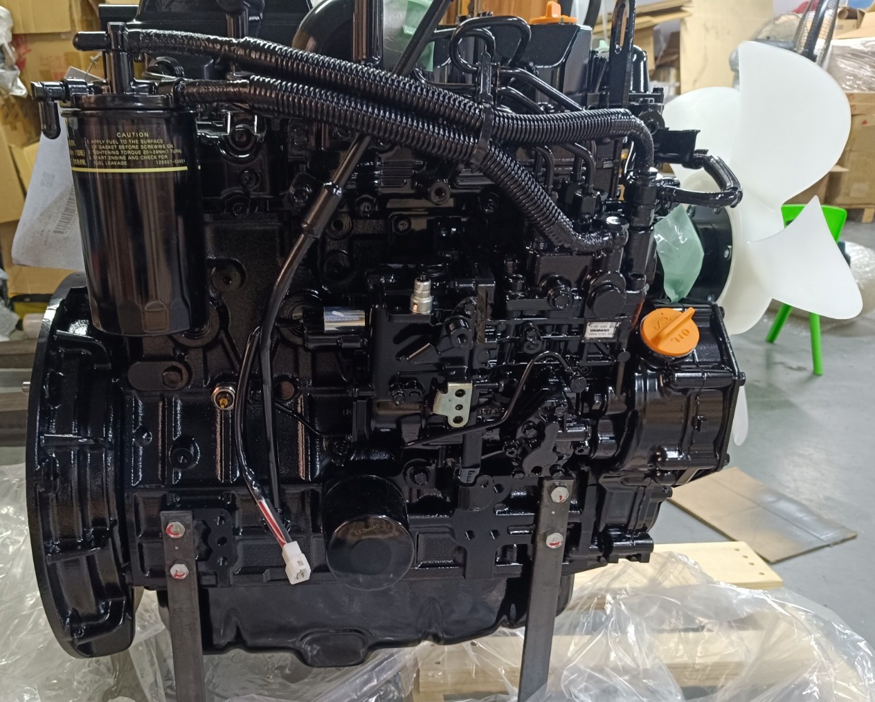 Двигатель 1-ой комплектации Yanmar 4TNV94L