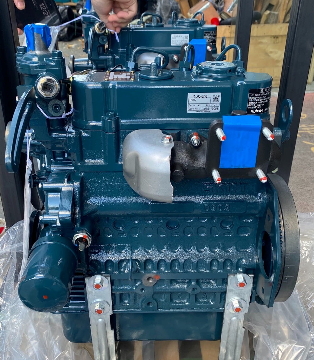 Двигатель в сборе Kubota D902