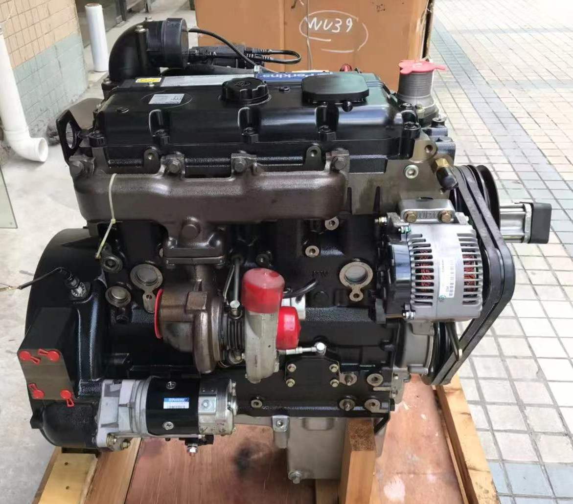Двигатель Perkins 1104C-44TA в сборе