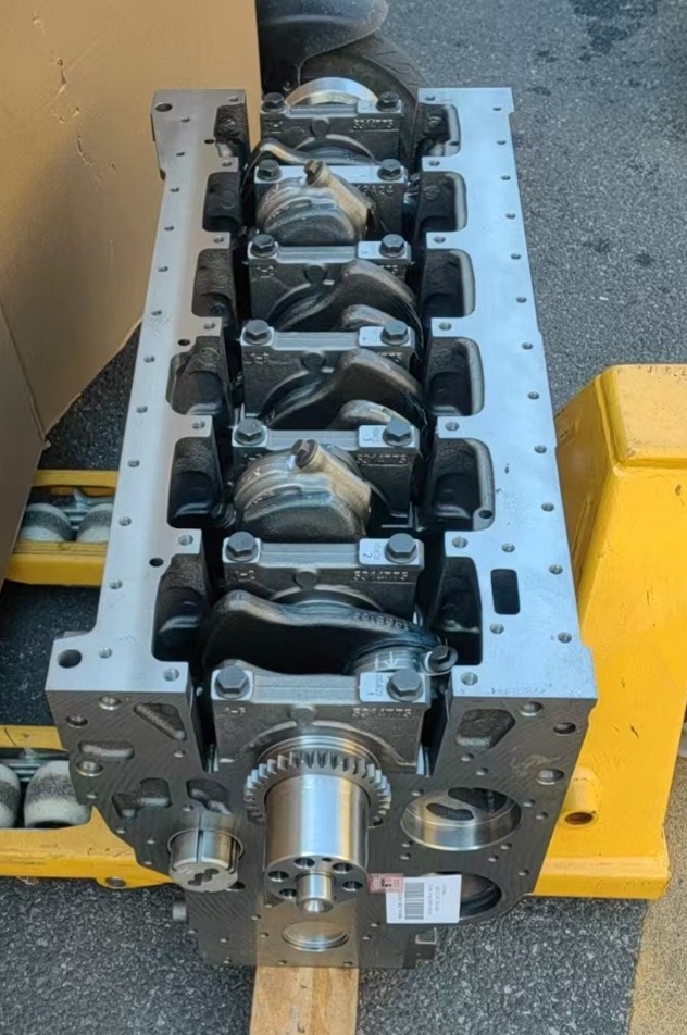 Блок цилиндров в сборе Cummins QSB6.7