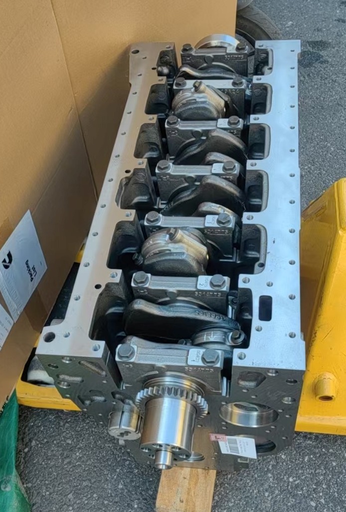 Блок цилиндров в сборе Cummins QSB6.7