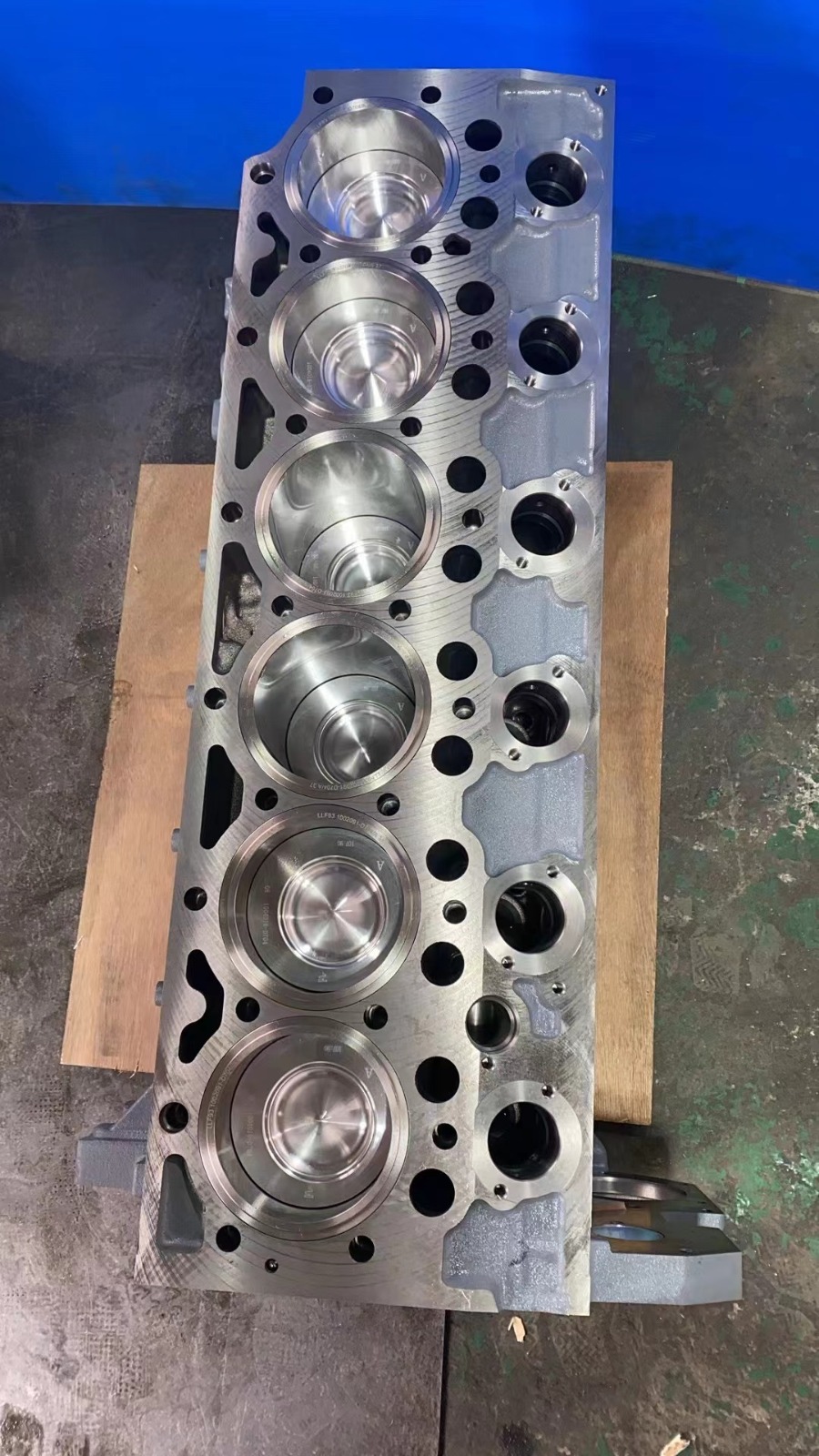 Блок двигателя Volvo D7D Short block