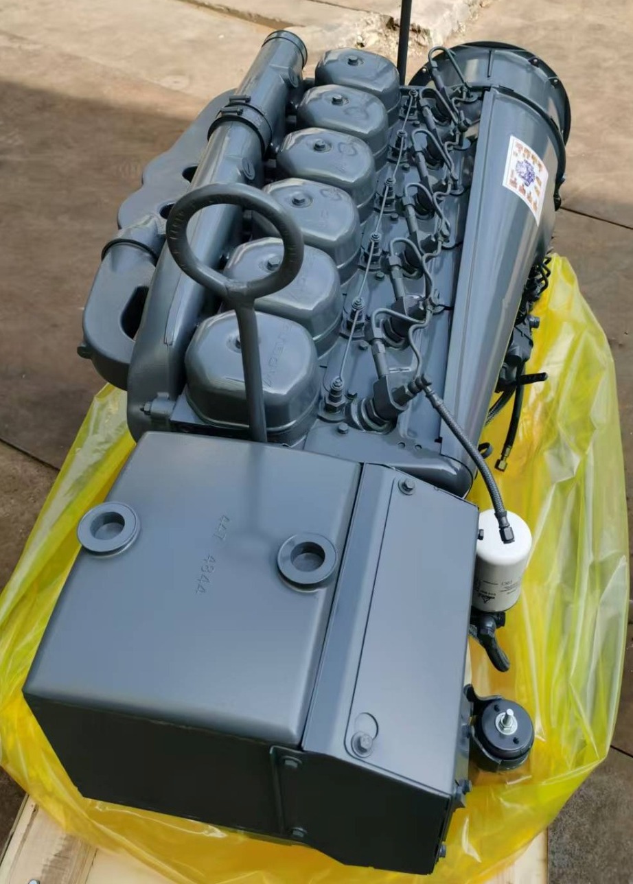 Двигатель Deutz F6L912W в сборе