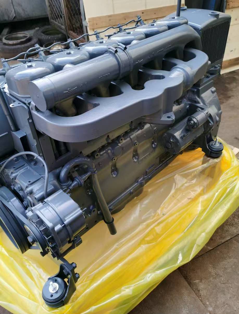 Двигатель Deutz F6L912W в сборе