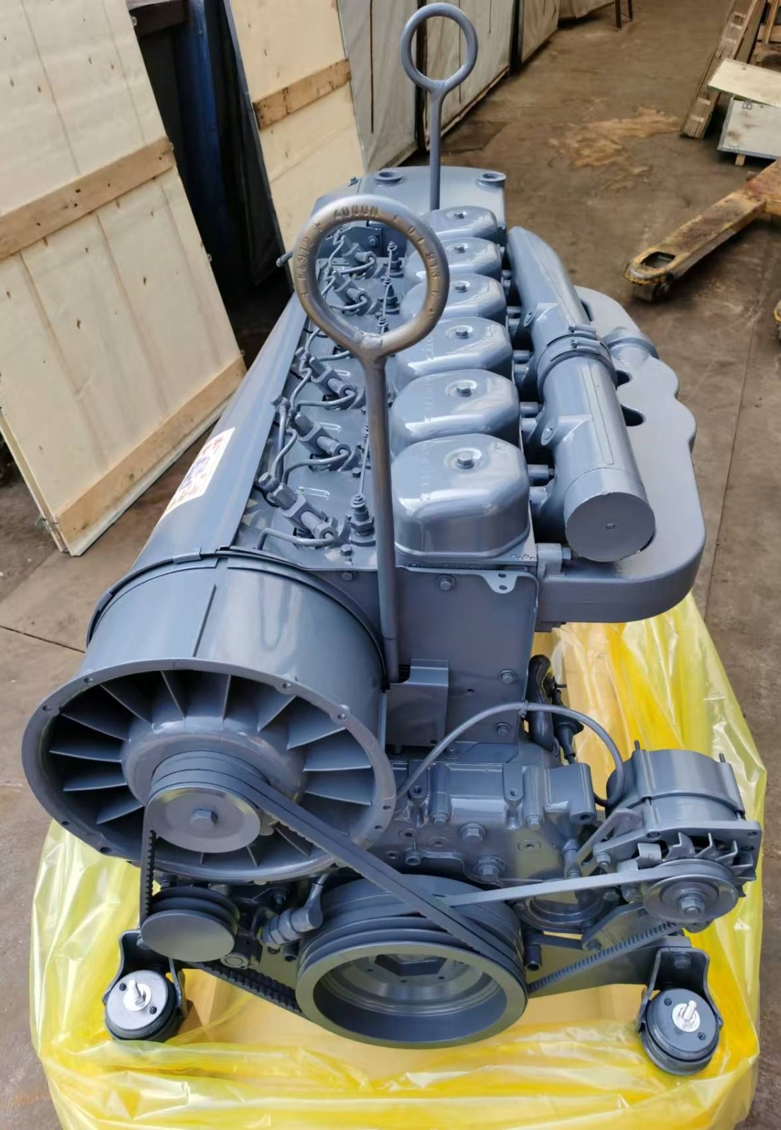Двигатель Deutz F6L912W в сборе
