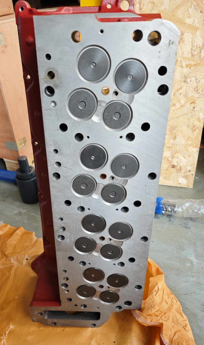 Головка блока цилиндров Hino J05E без клапанов