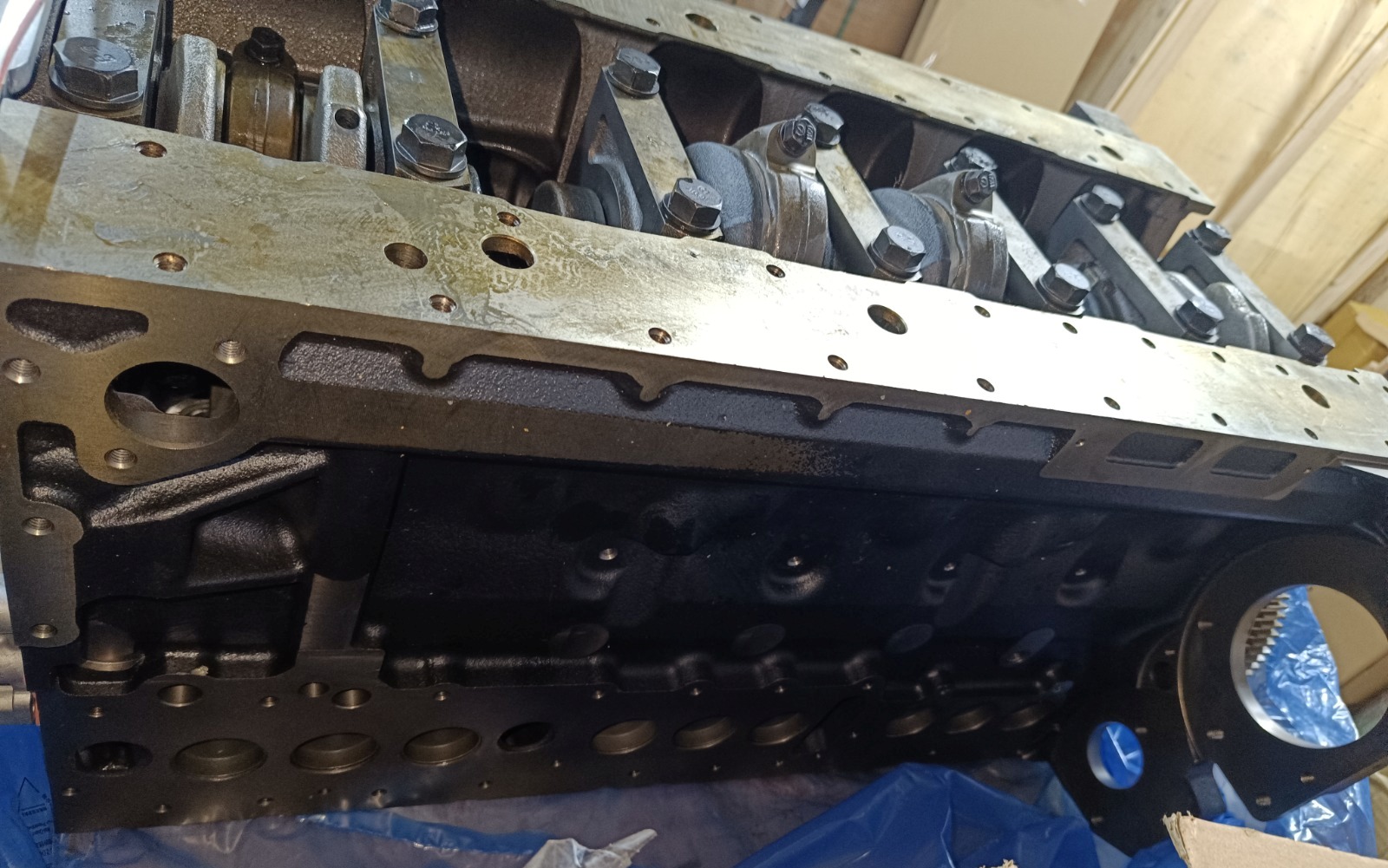 Блок цилиндров Deutz TCD 2012 L06 2V