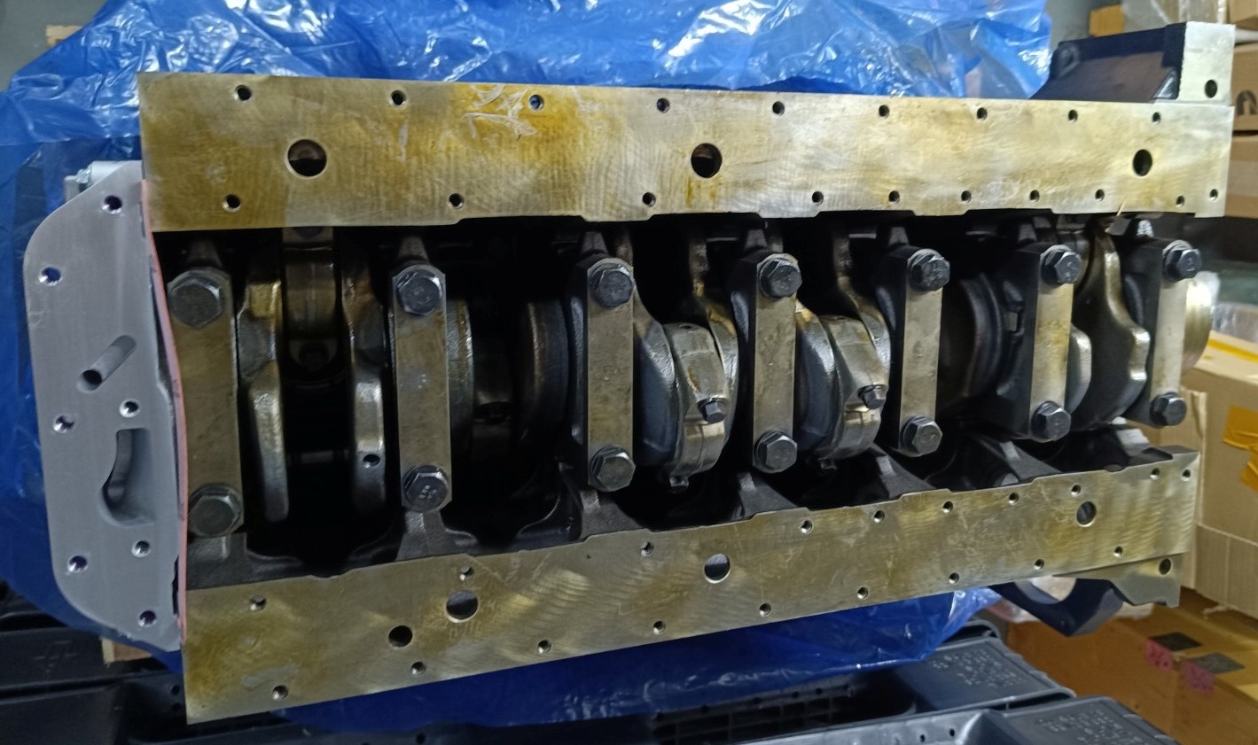 Блок цилиндров Deutz TCD 2012 L06 2V