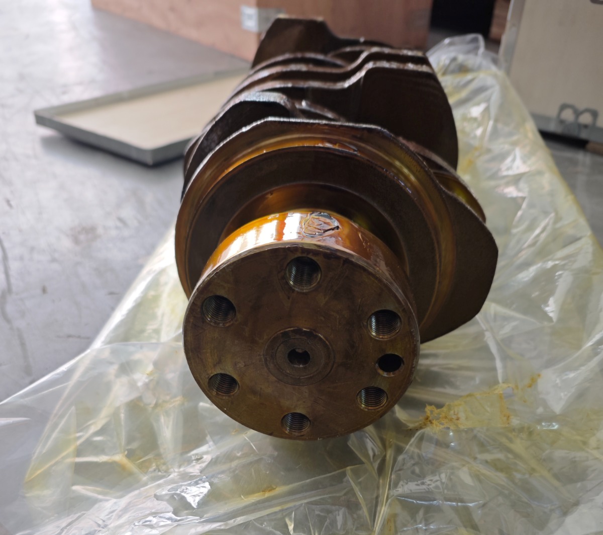 Коленчатый вал для двигателей Komatsu S4D106 и Yanmar 4TNV106