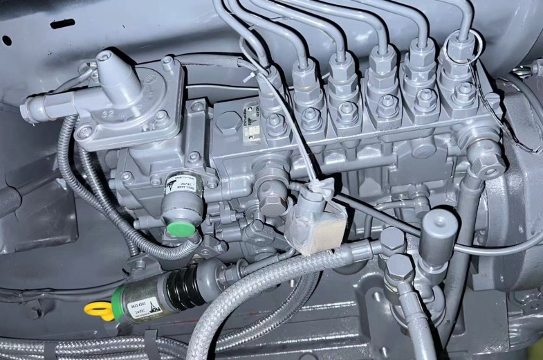 Двигатель Deutz BF6L914  в сборе