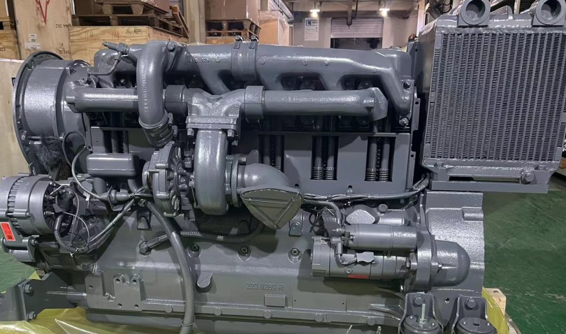 Двигатель Deutz BF6L914  в сборе