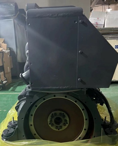 Двигатель Deutz BF6L914  в сборе