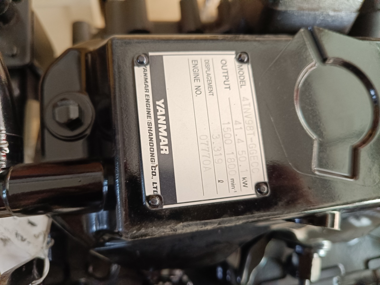 Двигатель 1-ой комплектации Yanmar 4TNV98T