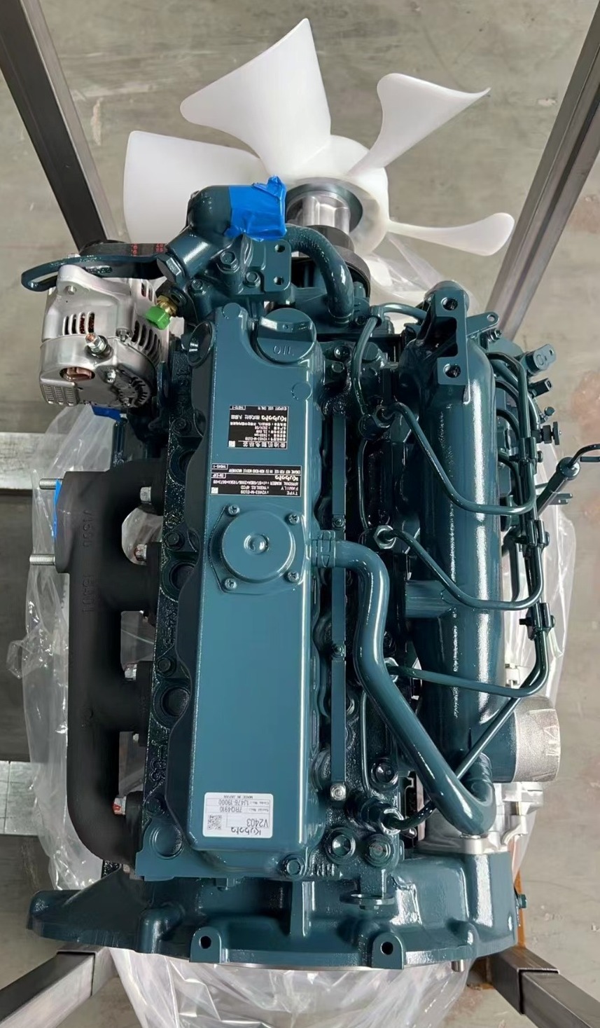 Двигатель Kubota V2403 в сборе