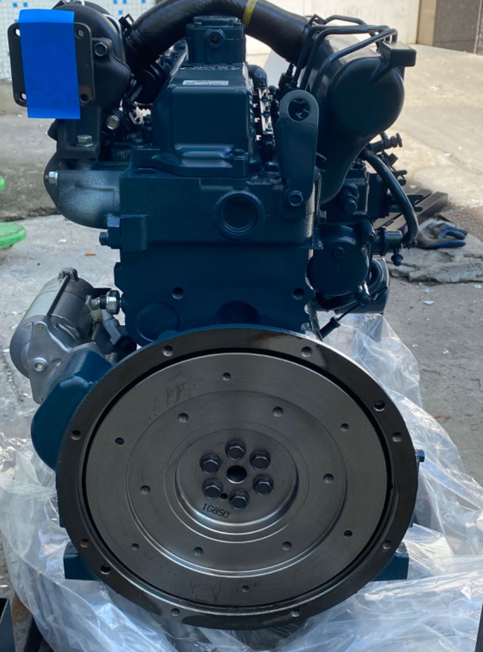 Двигатель Kubota V2403 в сборе