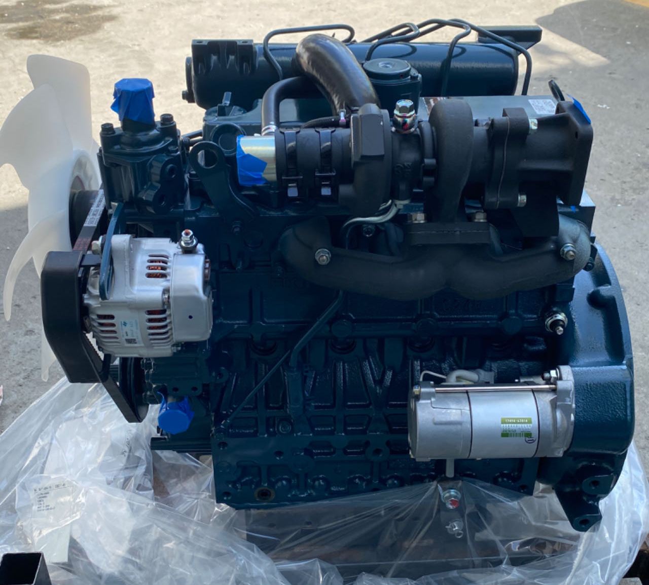 Двигатель Kubota V2403 в сборе