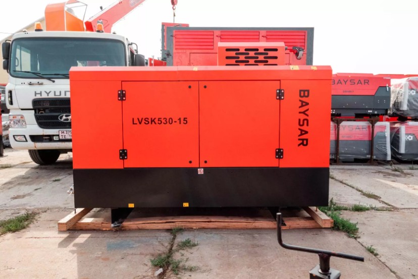 Дизельный винтовой компрессор BAYSAR LVSK 530-15