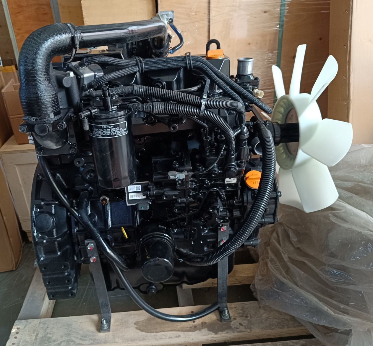 Двигатель 1-ой комплектации Yanmar 4TNV98T-GGECC