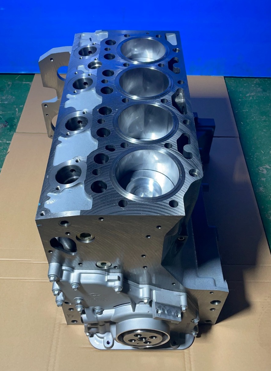 Блок цилиндров (short block) Volvo D5D